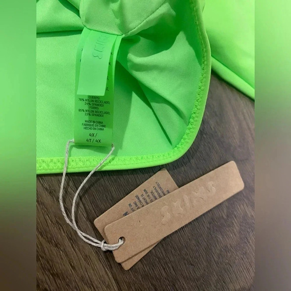 SKIMS 3 piece swim set Skirt Racerback top long sleeve top Neon Green Size 4X - Picture 13 of 16